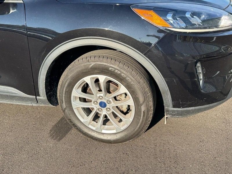 2021 Ford Escape SE photo 9