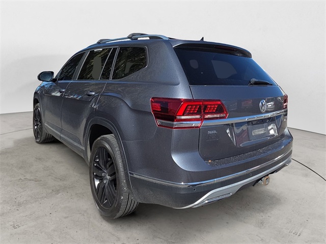 2019 Volkswagen Atlas SEL photo 3