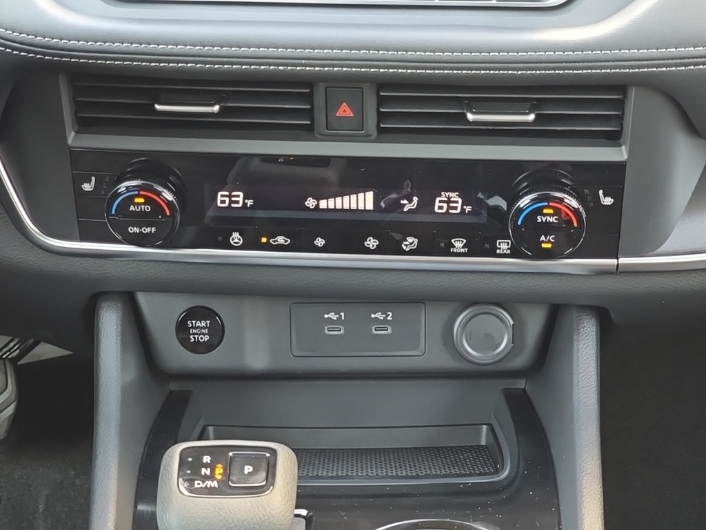2026 Nissan Rogue SV photo 15