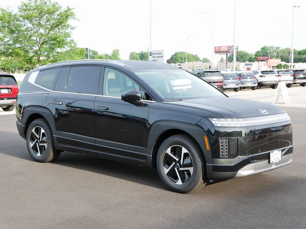 2026 Hyundai IONIQ 9 SE's photo