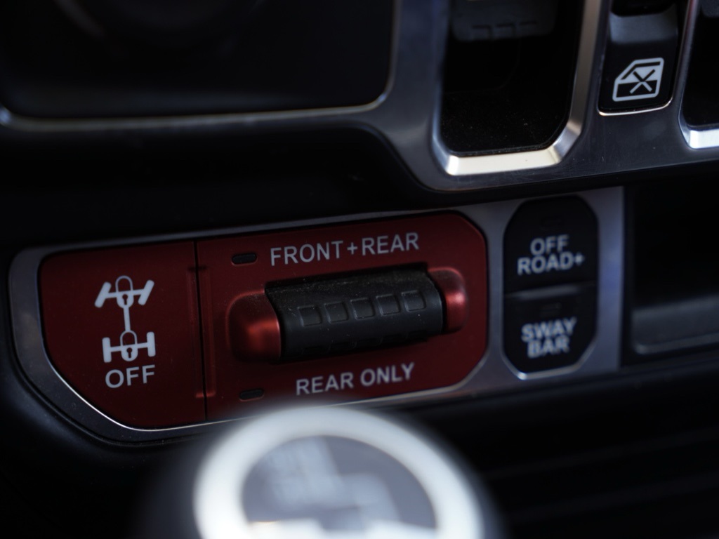 2023 Jeep Wrangler Rubicon photo 18