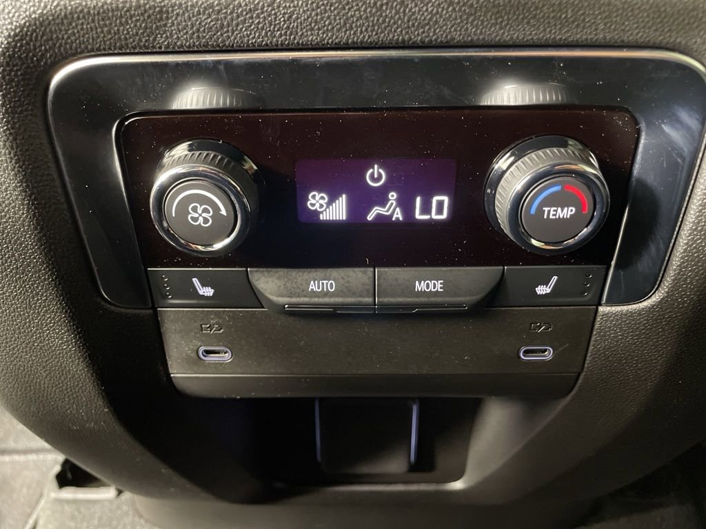 2025 Chevrolet Tahoe Z71 photo 40