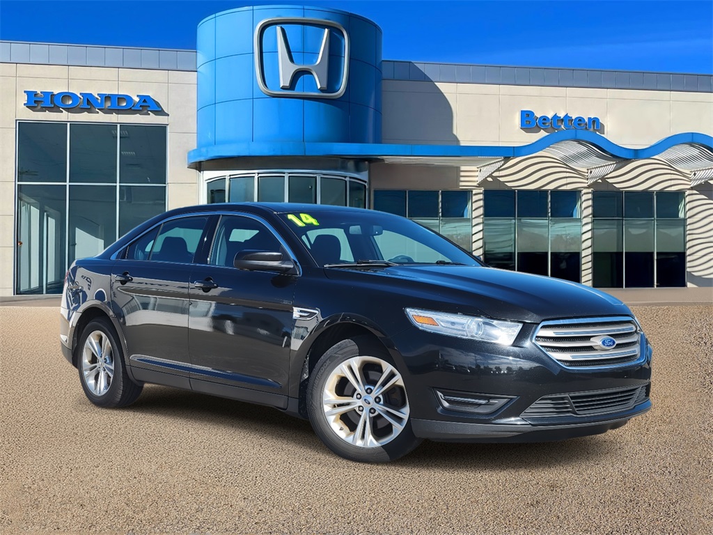 2014 Ford Taurus SEL's photo