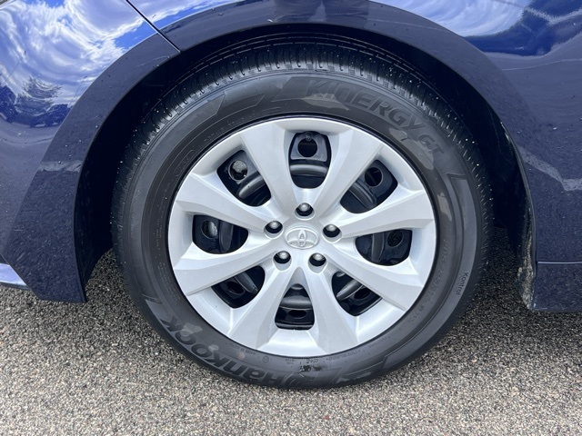 2024 Toyota Corolla LE photo 17