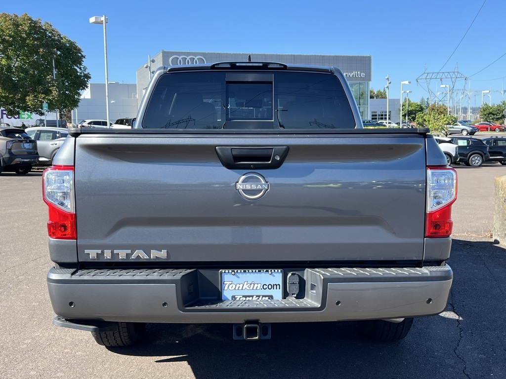 2023 Nissan Titan SV photo 6
