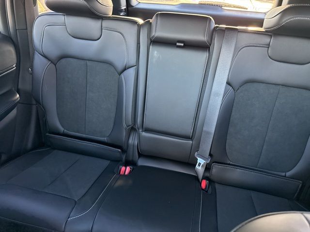 2025 Jeep Grand Cherokee Altitude X photo 4