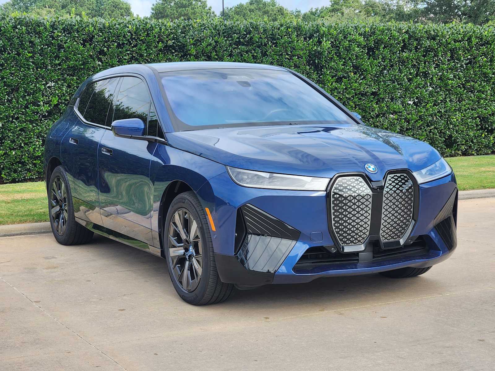 Used 2024 BMW iX Base with VIN WB523CF07RCR68192 for sale in Houston, TX