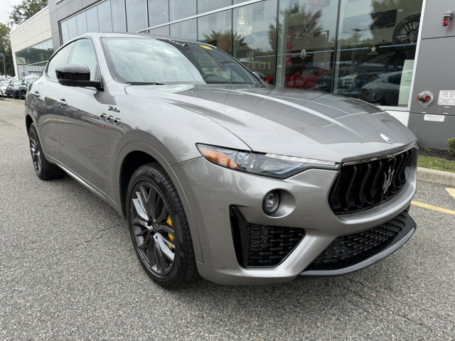 2022 Maserati Levante Modena photo 2