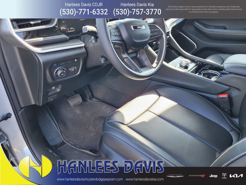 2023 Jeep Cherokee 4xe photo 3