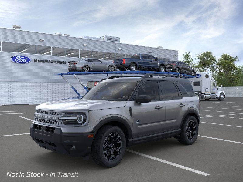 2025 Ford Bronco Sport Outer Banks photo 3