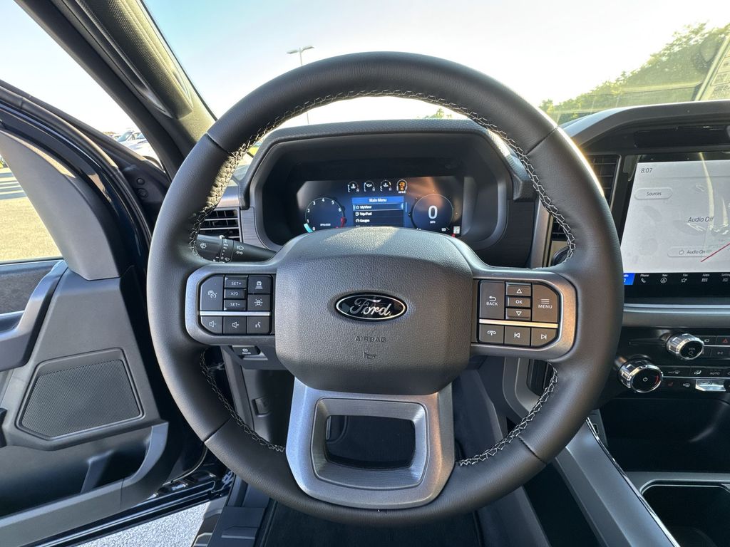 2025 Ford F-150 XLT photo 11