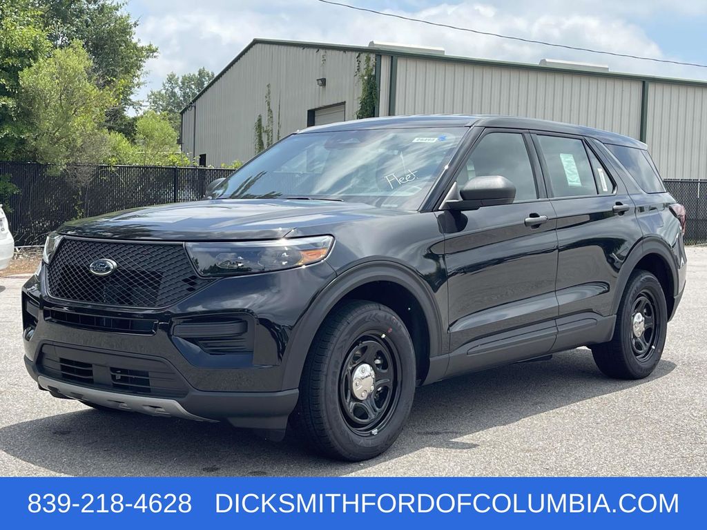 2025 Ford Explorer photo 2