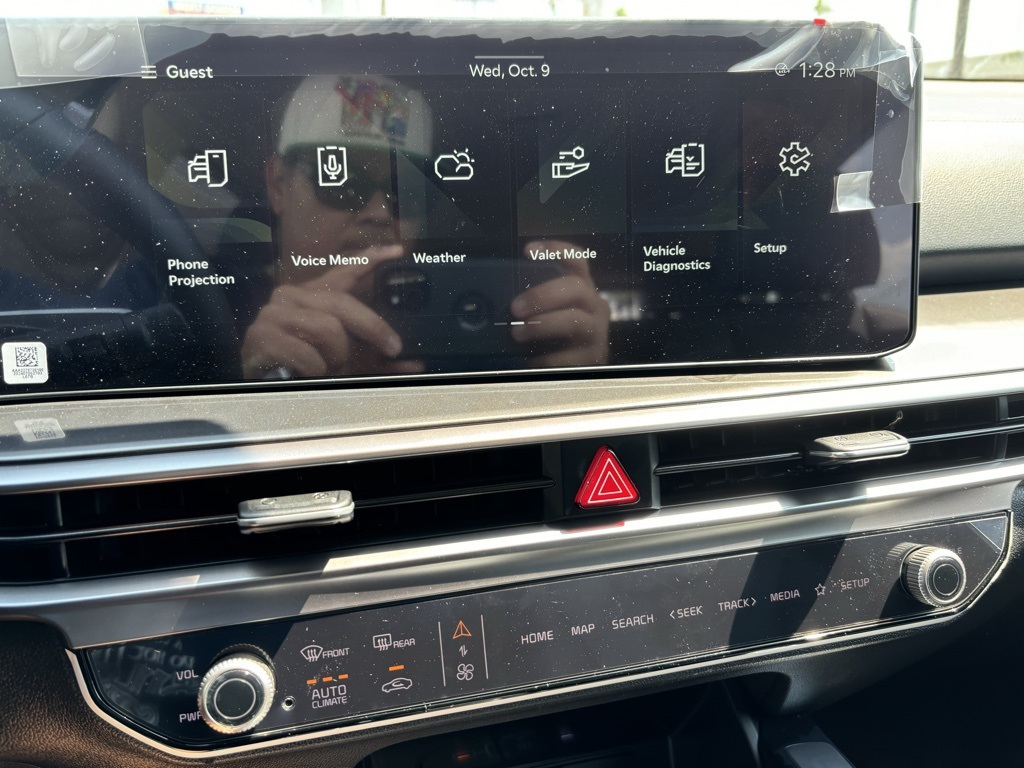 2025 Kia Sorento S photo 6