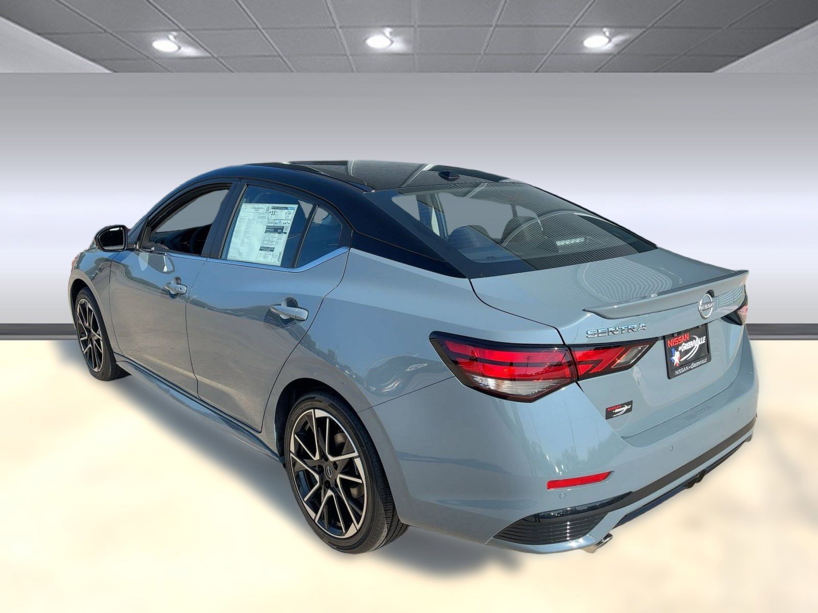 2025 Nissan Sentra SR photo 3