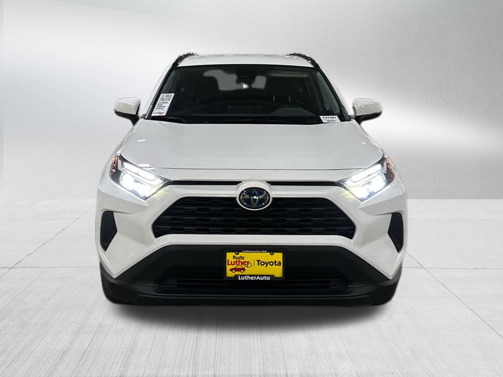 2024 Toyota RAV4 Hybrid LE photo 2