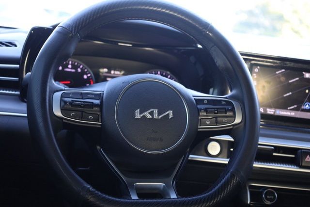 2022 Kia K5 GT-Line photo 29