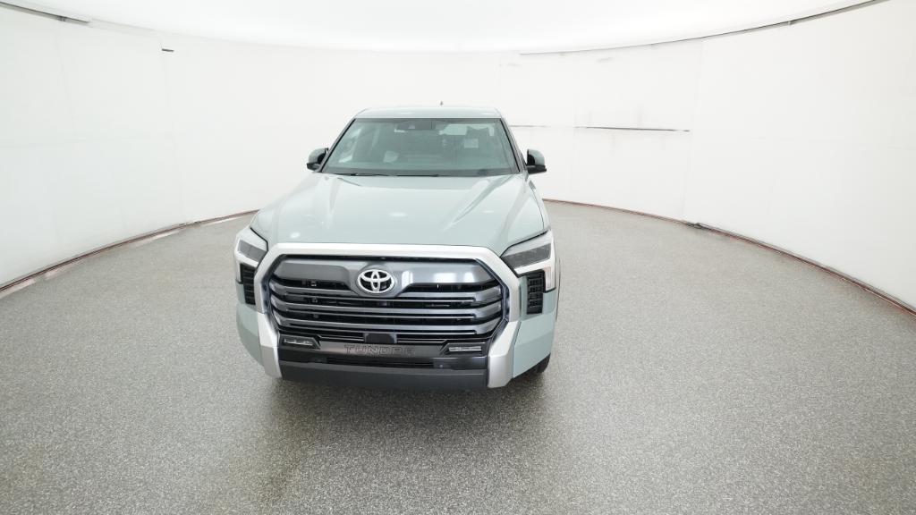 2025 Toyota Tundra Limited CrewMax photo 3