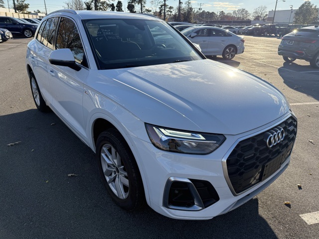 2022 Audi Q5 Premium's photo