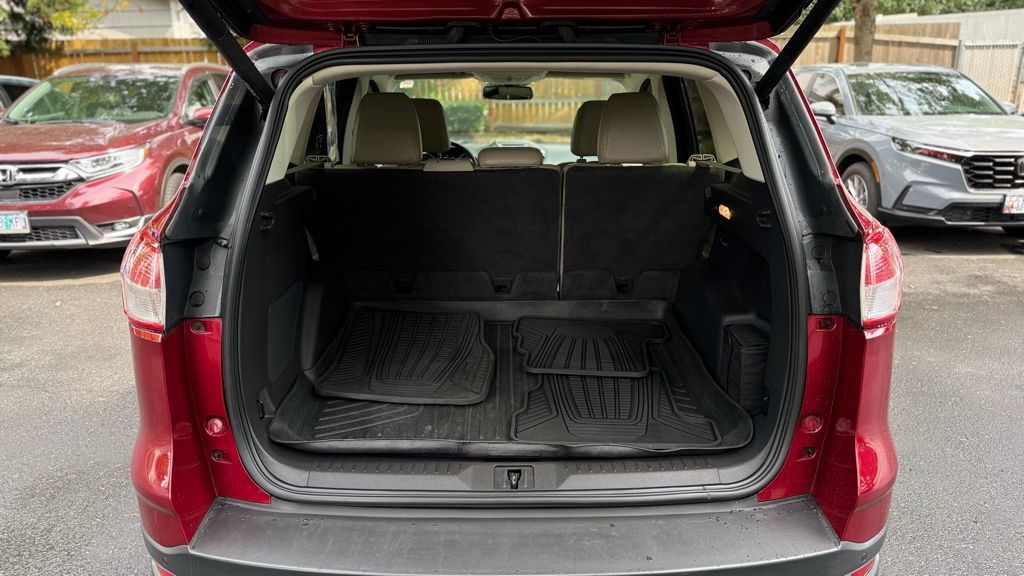 2015 Ford Escape Titanium photo 33