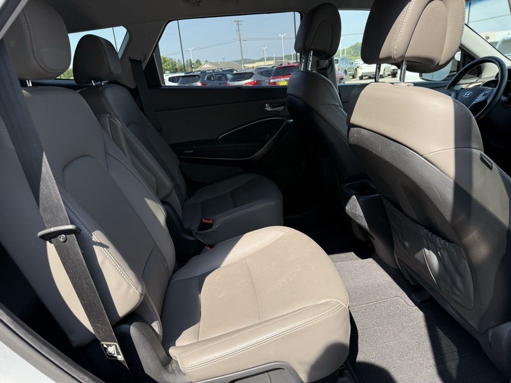 2017 Hyundai Santa Fe Limited photo 11