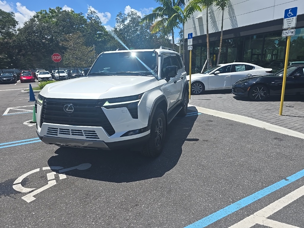 2024 Lexus GX 550 Overtrail photo 4