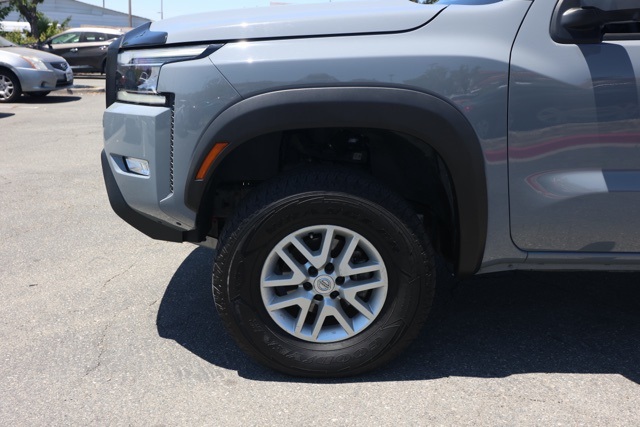 2023 Nissan Frontier PRO-4X photo 9