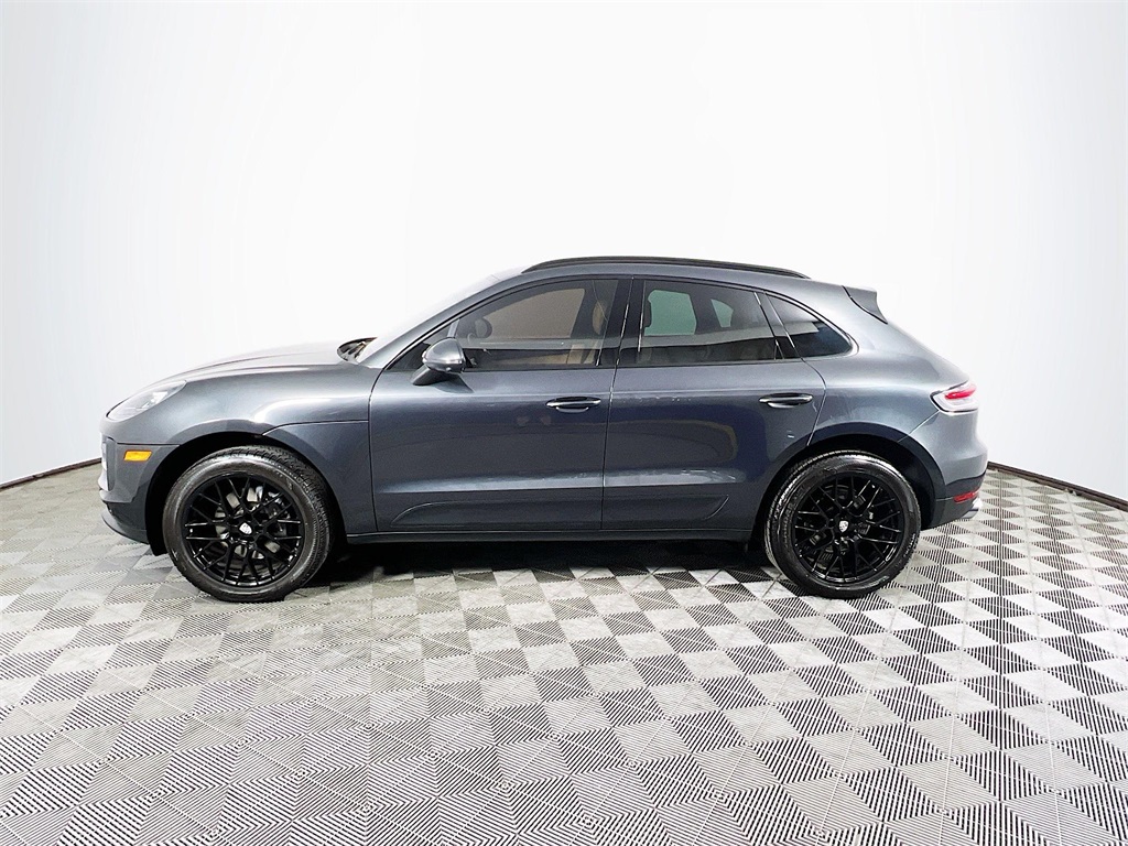 2021 Porsche Macan Base photo 8