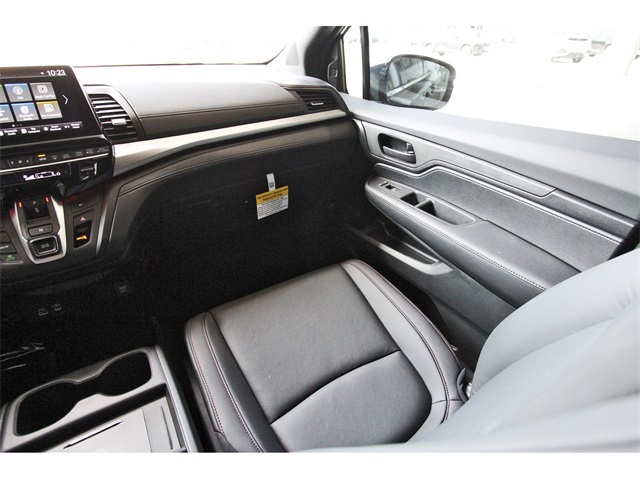 2026 Honda Odyssey photo 9
