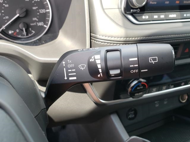 2025 Nissan Rogue SV photo 25