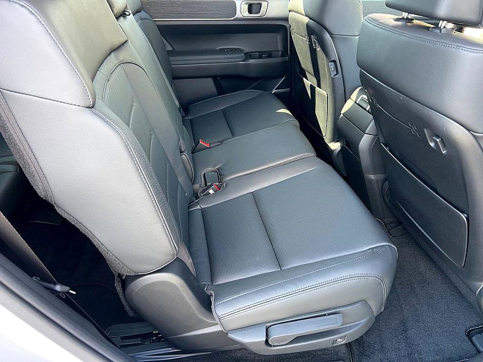 2025 Hyundai Santa Fe Limited photo 20