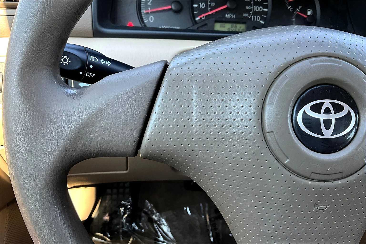 2008 Toyota Corolla CE photo 22