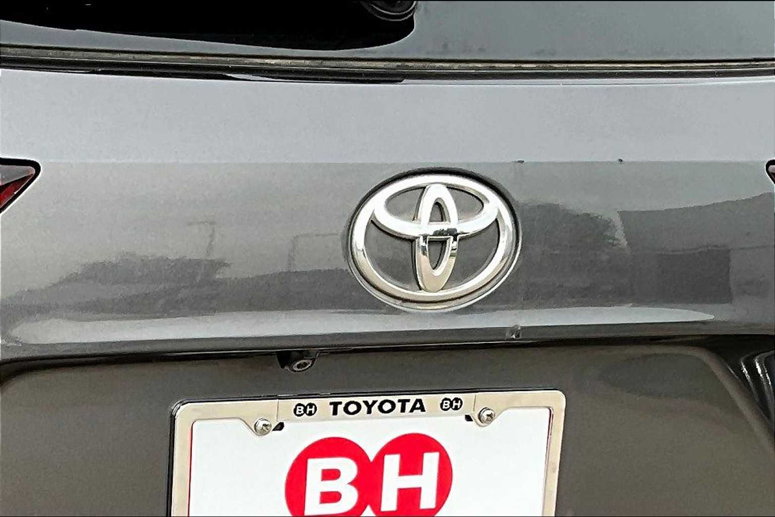 2020 Toyota Highlander Limited photo 28