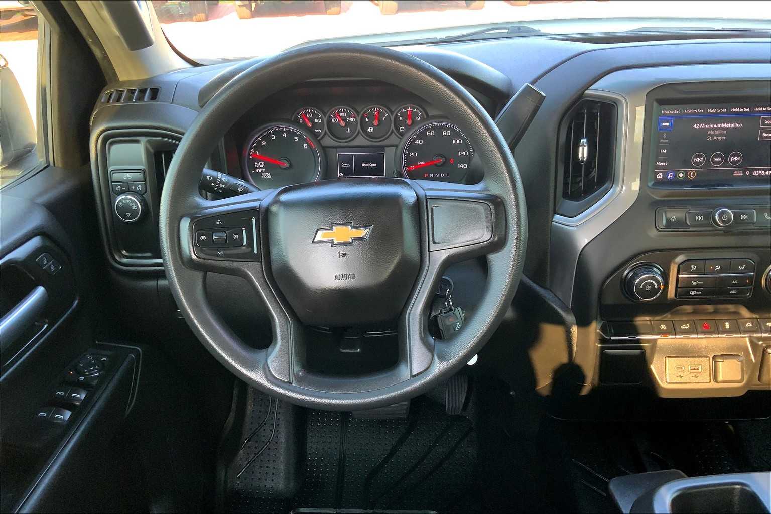 2021 Chevrolet Silverado 1500 Custom photo 5