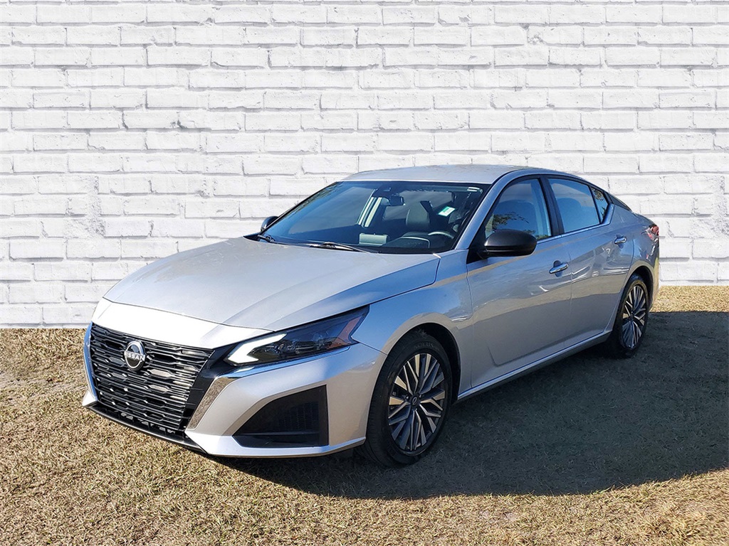 2024 Nissan Altima 2.5 SV photo 4