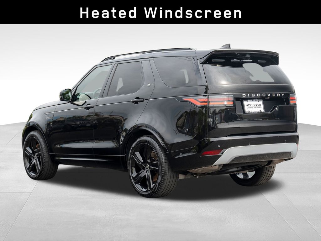 2024 Land Rover Discovery Metropolitan Edition photo 4