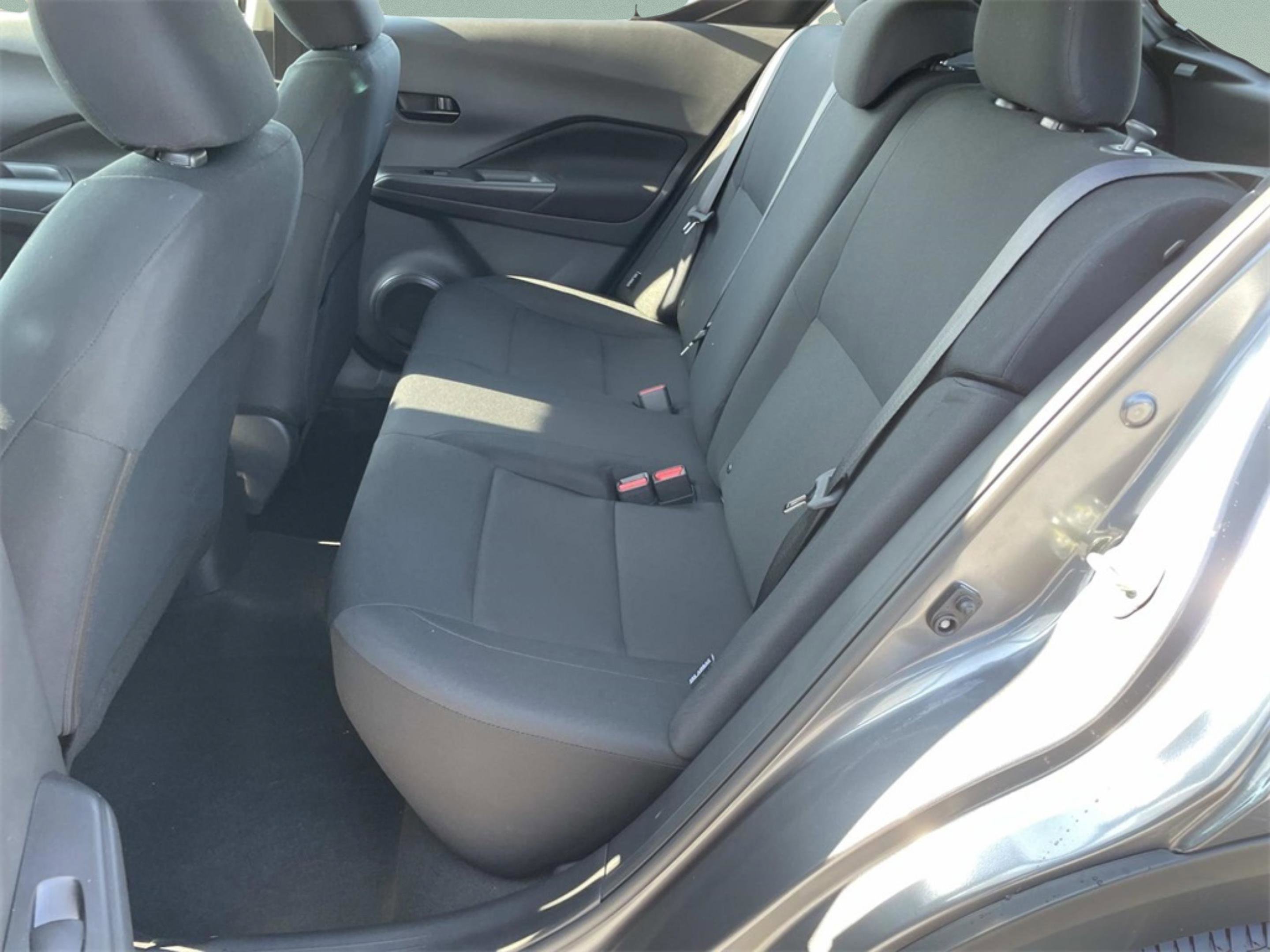 2025 Nissan Kicks Play S photo 7