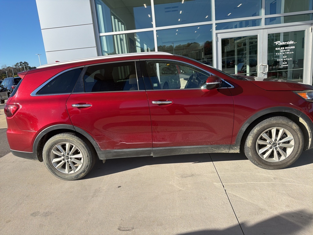 2019 Kia Sorento LX photo 3