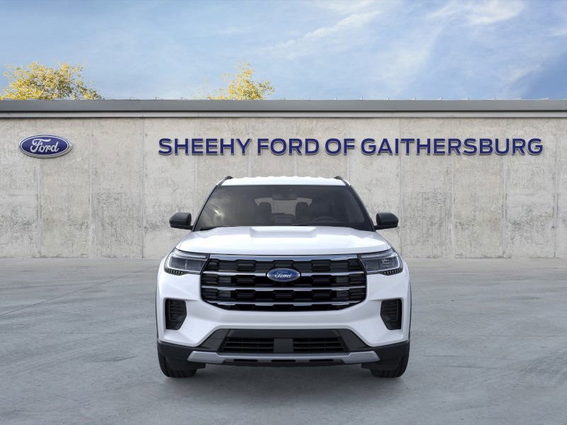 2025 Ford Explorer photo 4