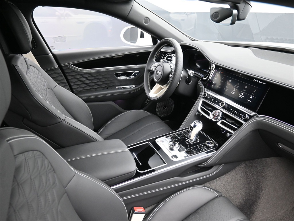 2025 Bentley Flying Spur Speed photo 2