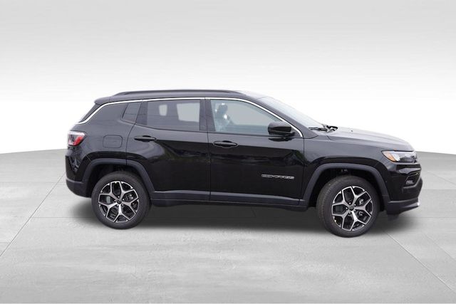 2026 Jeep Compass Limited photo 2