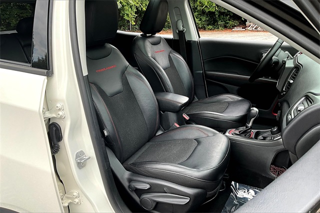 2018 Jeep Compass Trailhawk photo 28