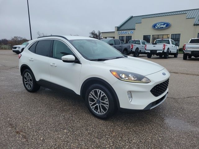 2020 Ford Escape SEL photo 4