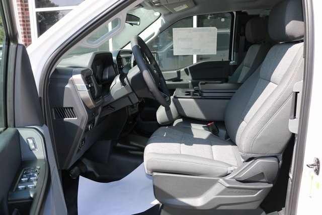 2025 Ford F-150 XL photo 9