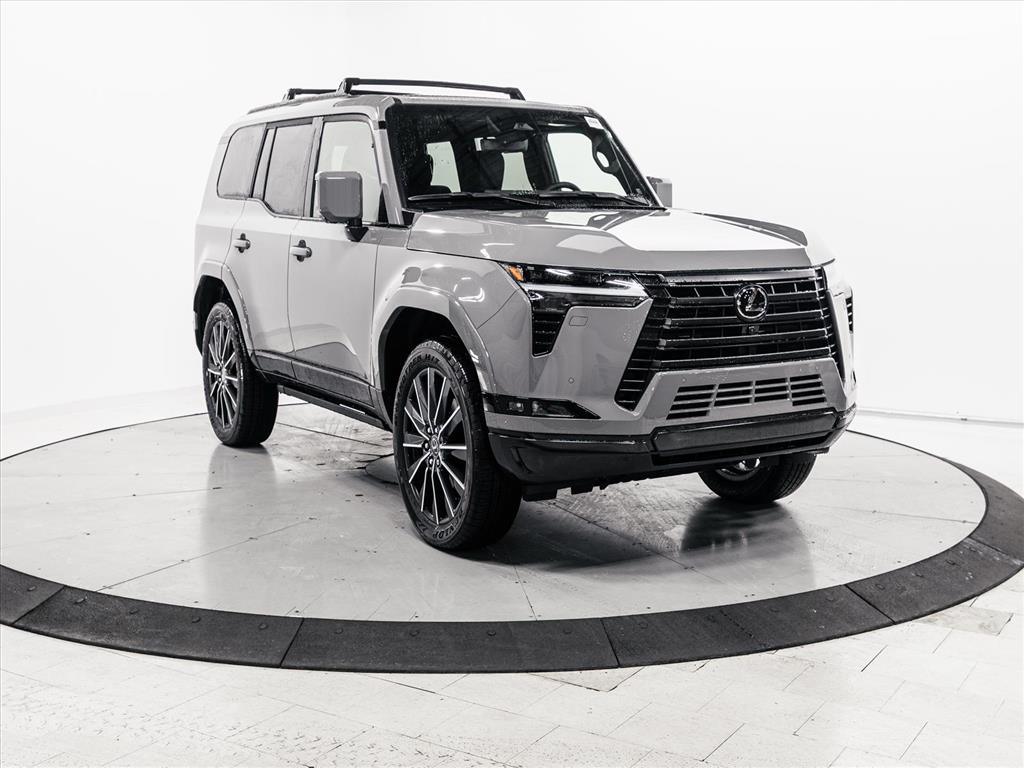 2026 Lexus GX Luxury's photo