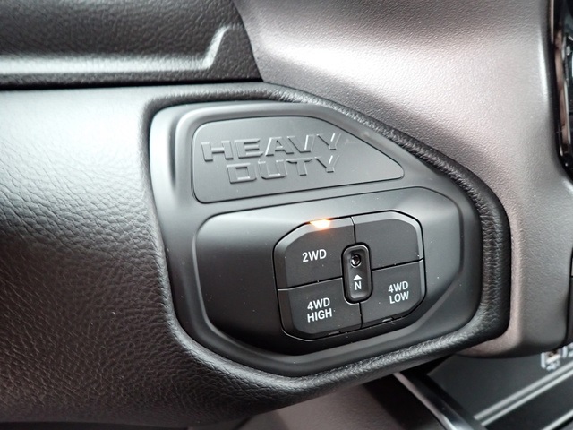 2025 Ram 2500 Big Horn photo 15