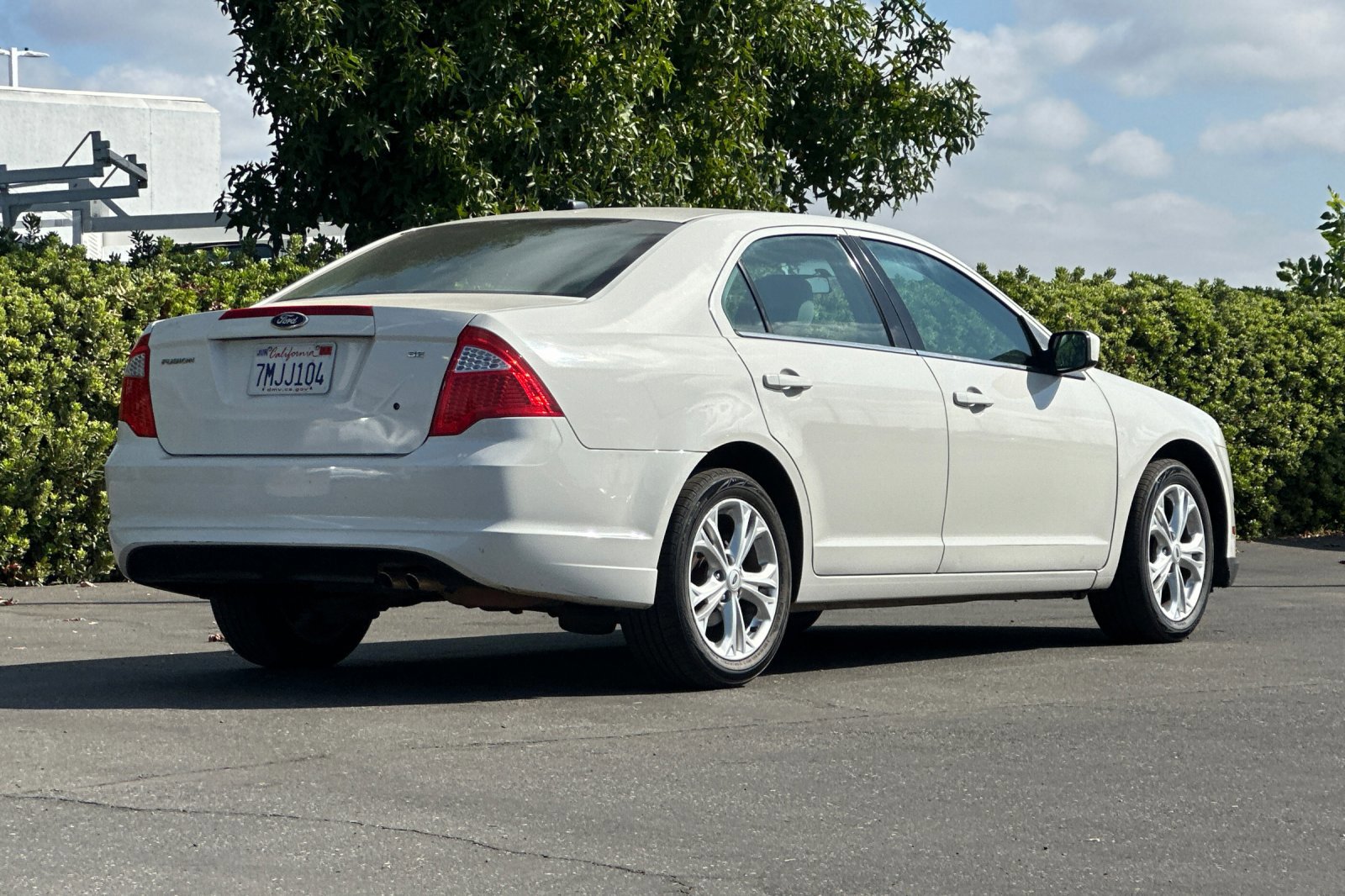 2012 Ford Fusion SE photo 4