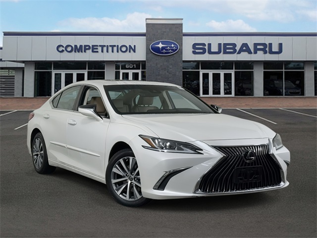 2019 Lexus ES 350's photo