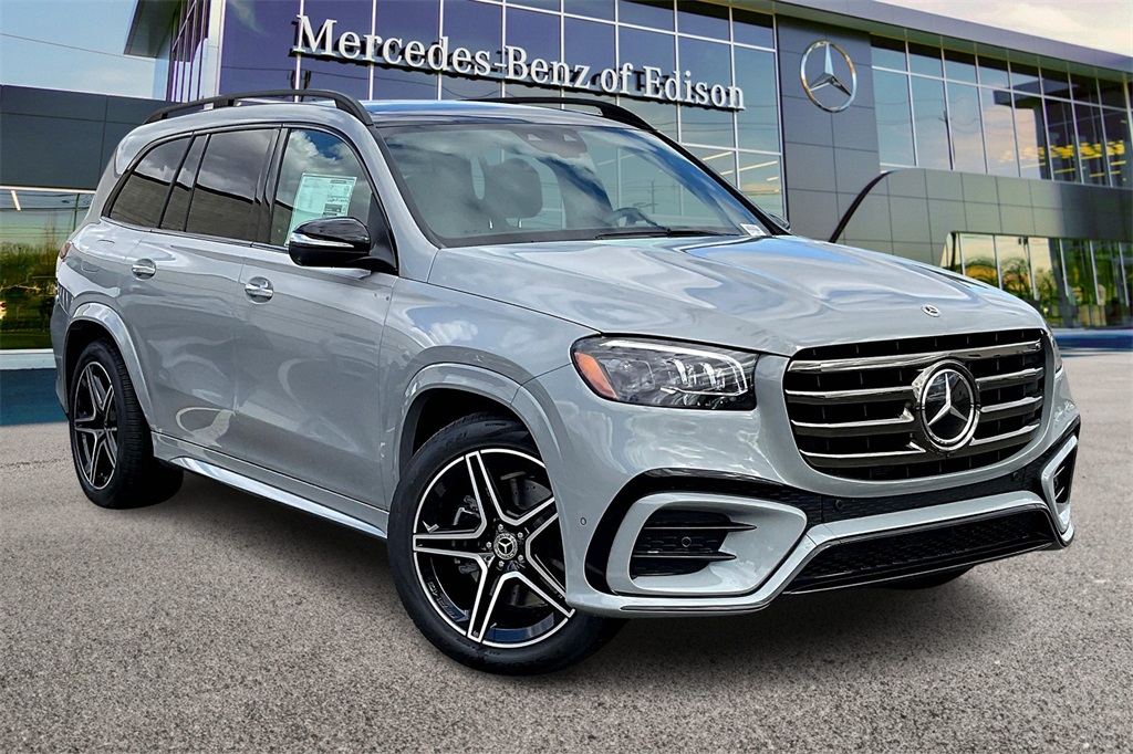 2026 Mercedes-Benz GLS Base's photo