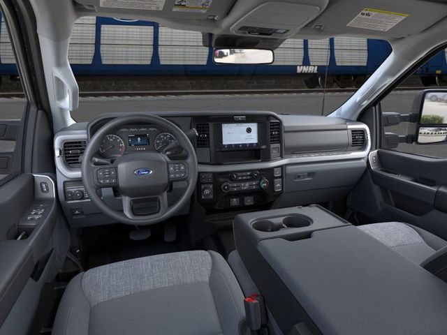 2026 Ford F-250 XLT photo 3