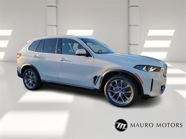 2026 BMW X5 40i's photo